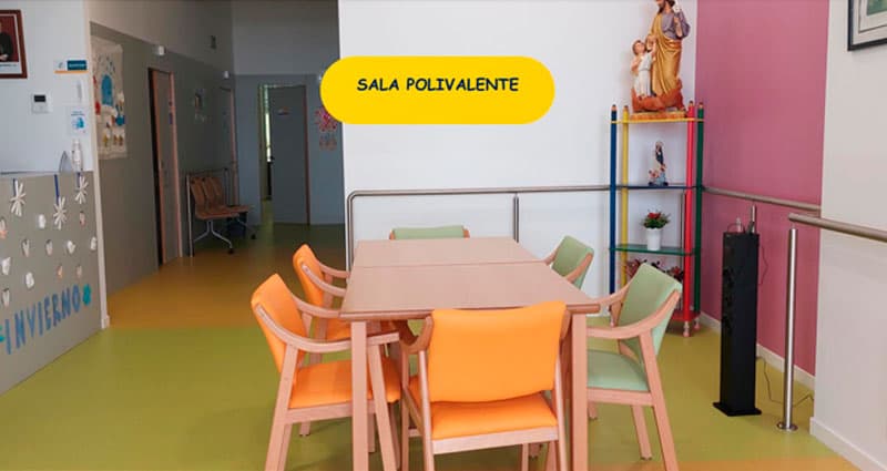 Sala polivalente del centro de día San José en Sada